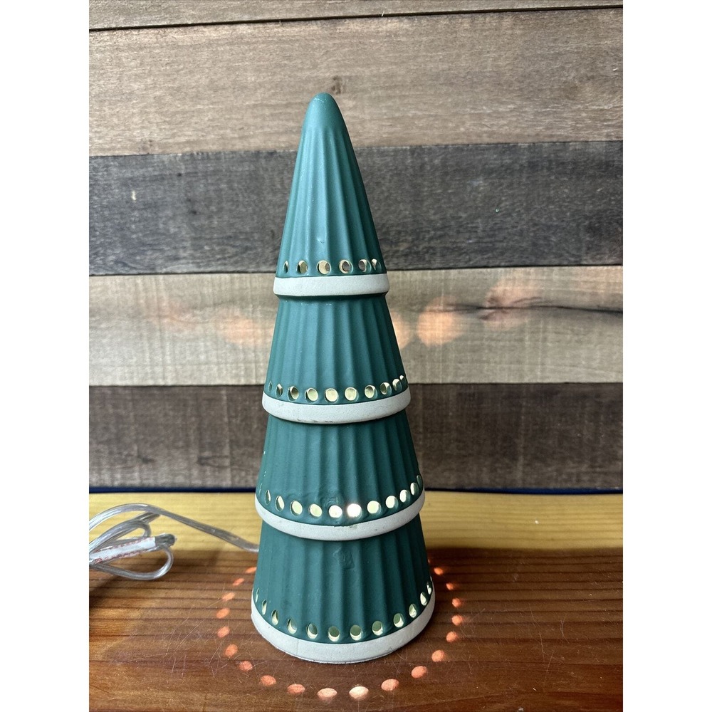 Lakeside Collection Green Lighted Tabletop Tree Winter Christmas 12”